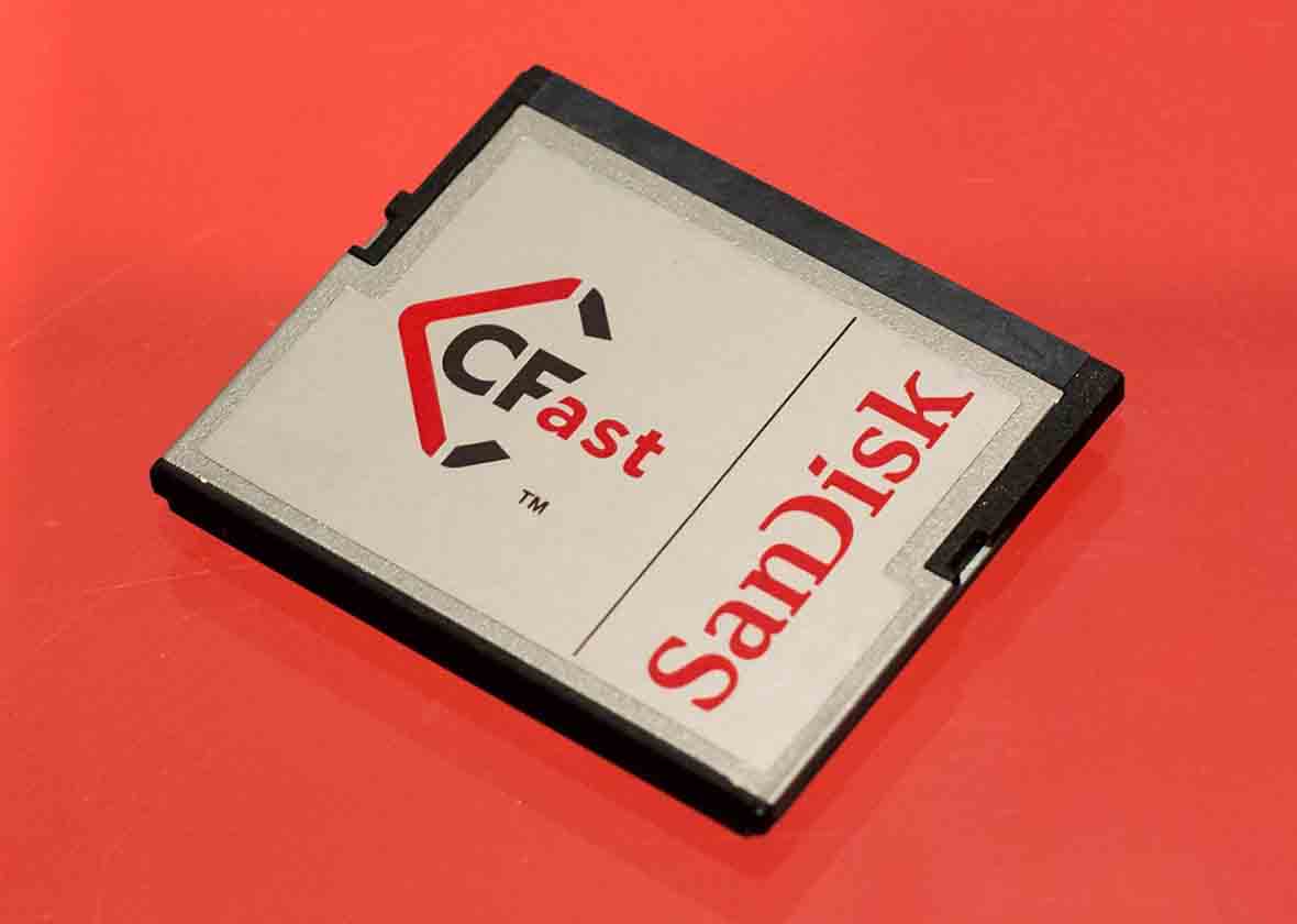 Sandisk Cfast memory card
